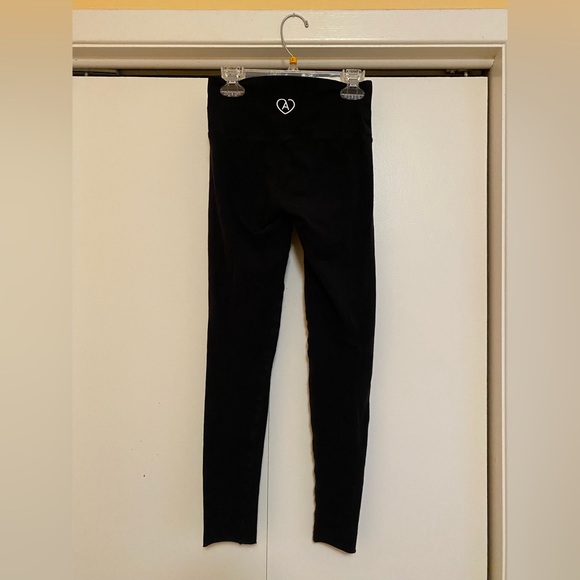Aritzia Black Leggings - Picture 2 of 5
